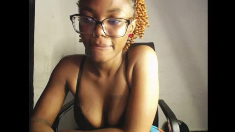 Darkskinned Rae online show from April 2026 09:42:01 PM
