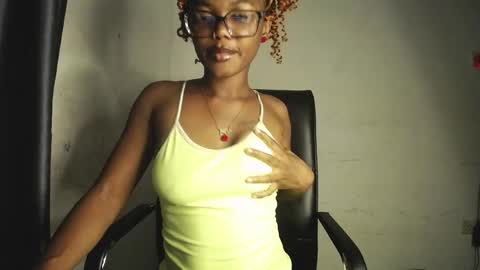 Darkskinned Rae online show from May 2026 08:03:02 PM