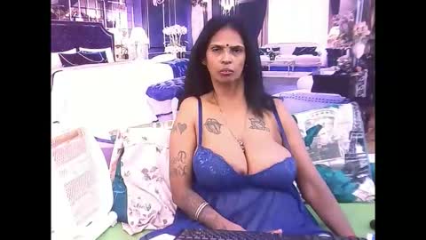 Snapshot of sexyva4u2luv chatting on November 2025 08:44:01 PM sexyva4u2luv online show from November 2025 08:44:01 PM