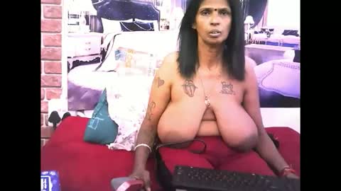 sexyva4u2luv online show from November 2025 07:25:02 PM