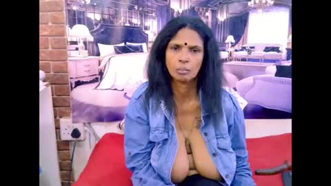 sexyva4u2luv online show from July 2026 07:47:01 AM