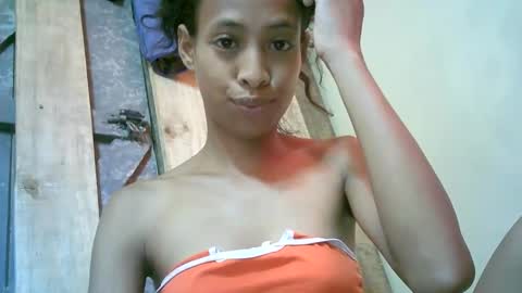 Snapshot of sexyvalie chatting on February 2025 07:34:02 AM Sexyvalie online show from February 2025 07:34:02 AM
