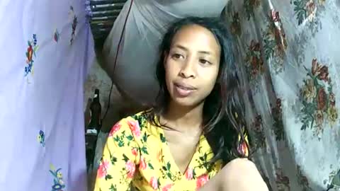 Snapshot of sexyvalie chatting on September 2025 06:24:02 AM Sexyvalie online show from September 2025 06:24:02 AM