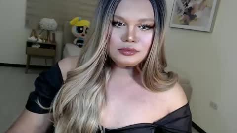 Snapshot of sexywhisperer393575 chatting on January 2026 11:12:01 AM Jeandry online show from January 2026 11:12:01 AM