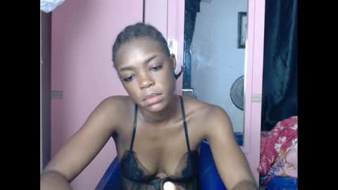 Snapshot of sexyxbunnyxx chatting on January 2025 08:14:02 PM Blue online show from January 2025 08:14:02 PM