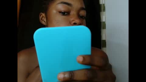 Snapshot of sexyxbunnyxx chatting on November 2025 09:21:01 AM Blue online show from November 2025 09:21:01 AM