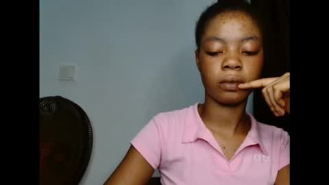 sexyxpeach online show from October 2025 03:35:02 PM