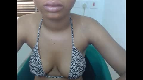 Snapshot of sexyxpeach chatting on February 2026 10:00:02 AM sexyxpeach online show from February 2026 10:00:02 AM