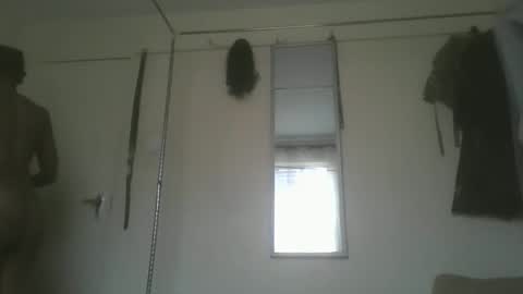 Snapshot of sexyy_tiny chatting on September 2025 12:10:01 PM Mel online show from September 2025 12:10:01 PM