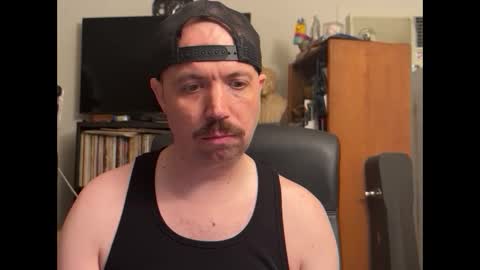 sfgiants1982 online show from September 2025 10:48:02 PM