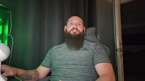 Snapshot of sflmarriedguy chatting on January 2025 12:59:01 AM SouthFloridaStr8guy online show from January 2025 12:59:01 AM