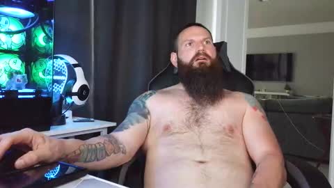 Snapshot of sflmarriedguy chatting on April 2026 01:36:02 PM SouthFloridaStr8guy online show from April 2026 01:36:02 PM