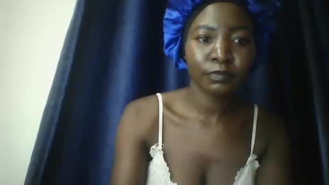 Snapshot of sha488823 chatting on January 2025 12:33:01 AM sharon online show from January 2025 12:33:01 AM