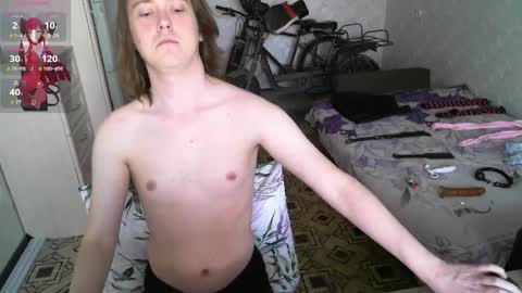 shad0wfemb0y online show from April 2026 11:22:02 AM