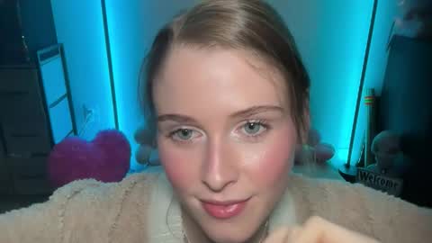 Snapshot of shadebabe chatting on April 2026 02:00:02 AM shadebabe online show from April 2026 02:00:02 AM