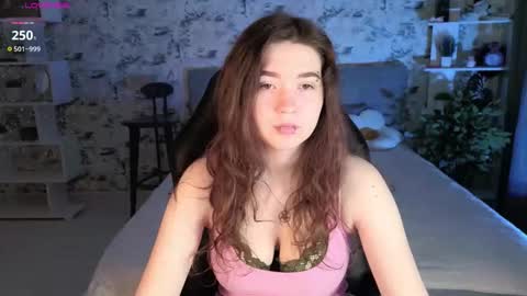 Im Mary online show from November 2025 11:08:02 AM