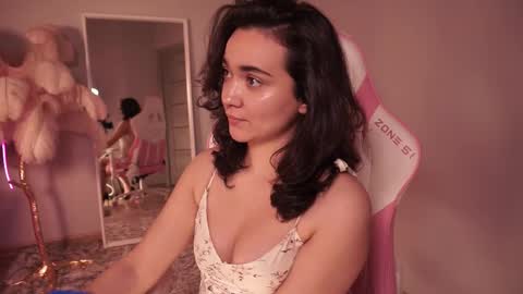 Lily  online show from November 2025 01:56:02 PM