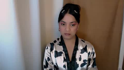 Snapshot of shadowseductress chatting on March 2026 06:07:02 AM shadowseductress online show from March 2026 06:07:02 AM