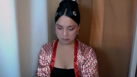 Snapshot of shadowseductress chatting on March 2026 01:00:02 AM shadowseductress online show from March 2026 01:00:02 AM