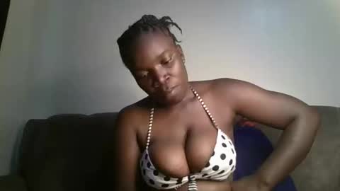 Snapshot of shadowsweet34 chatting on March 2026 07:15:01 AM val online show from March 2026 07:15:01 AM