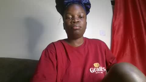 Snapshot of shadowsweet34 chatting on April 2026 12:53:01 AM val online show from April 2026 12:53:01 AM