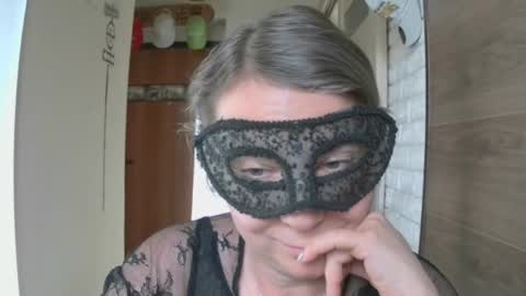 Snapshot of shady_lady_9586727 chatting on January 2025 10:10:01 AM Angel online show from January 2025 10:10:01 AM
