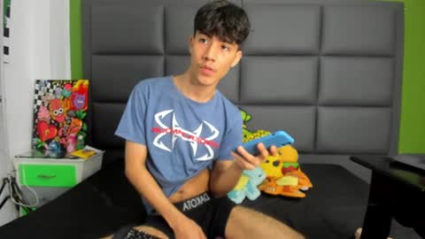 Snapshot of shady_stone chatting on February 2025 05:05:01 AM shady_stone online show from February 2025 05:05:01 AM