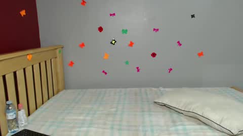 Snapshot of shaky396294 chatting on January 2025 09:00:01 AM shaky xxx online show from January 2025 09:00:01 AM