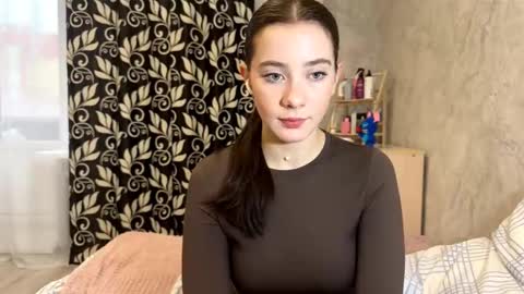 Lara online show from December 2025 07:36:02 AM