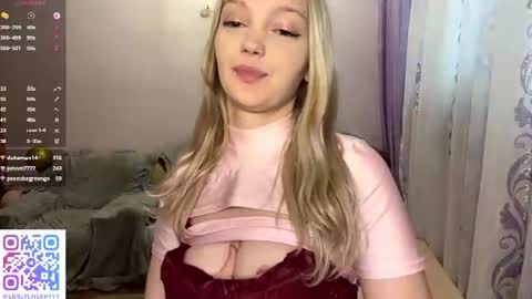 Snapshot of shalaschrantz chatting on July 2026 03:03:02 PM Emily online show from July 2026 03:03:02 PM