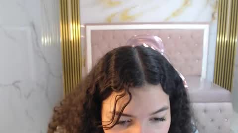 Snapshot of shalon_diaz_sub chatting on January 2025 04:06:02 PM Shalon online show from January 2025 04:06:02 PM