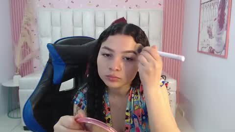 Snapshot of shalon_diaz_sub chatting on October 2025 01:41:02 PM Shalon online show from October 2025 01:41:02 PM