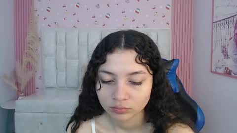 Snapshot of shalon_diaz_sub chatting on October 2025 01:33:02 PM Shalon online show from October 2025 01:33:02 PM