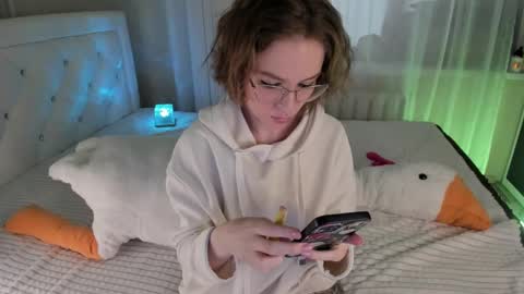 Snapshot of shameles_pussy chatting on February 2025 11:36:01 AM shameles_pussy online show from February 2025 11:36:01 AM