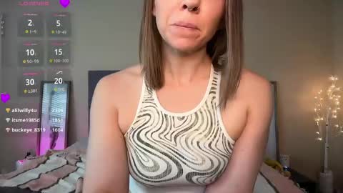 Shalynn online show from April 2026 04:44:01 PM