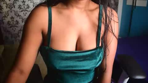 shanaya indian online show from February 2026 04:07:01 AM