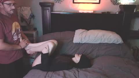 Snapshot of shane_and_shiloh chatting on November 2025 08:57:01 AM Shane Shiloh online show from November 2025 08:57:01 AM