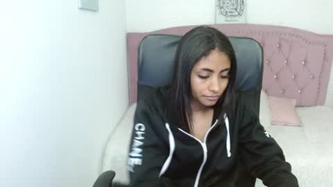 Snapshot of shaneelle chatting on January 2025 09:16:02 AM shanelle online show from January 2025 09:16:02 AM