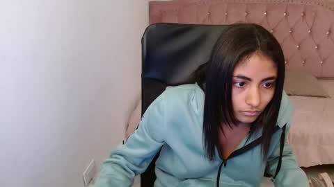 Snapshot of shaneelle chatting on February 2025 09:20:02 AM shanelle online show from February 2025 09:20:02 AM