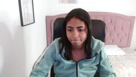 shanelle online show from October 2025 03:17:01 AM