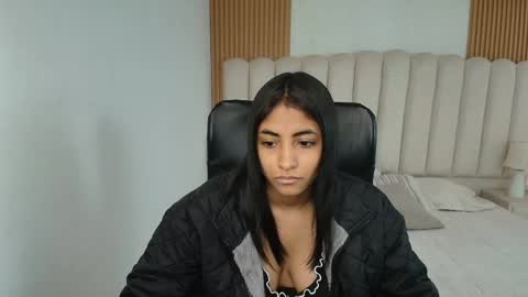 shanelle online show from May 2026 12:10:01 PM