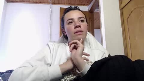 Snapshot of shanel_lozano chatting on October 2025 07:43:01 PM shanel_lozano online show from October 2025 07:43:01 PM