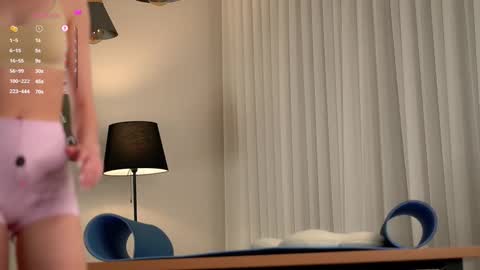 Snapshot of shanelfun chatting on November 2025 01:05:01 AM Emmy online show from November 2025 01:05:01 AM