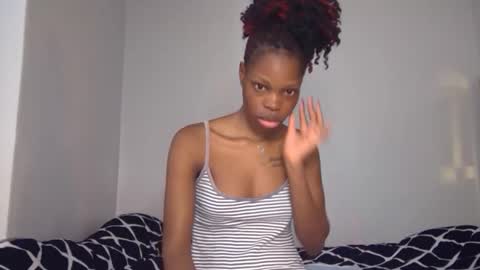 Snapshot of shania_sleigh chatting on January 2025 09:39:02 AM shania_sleigh online show from January 2025 09:39:02 AM