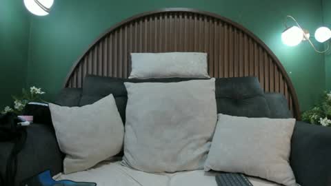 shannel__queen online show from June 2026 07:35:01 PM