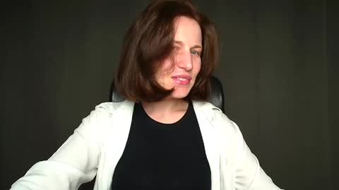 Shannen online show from May 2026 11:04:02 AM
