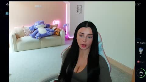 Shanmais online show from October 2025 11:57:02 AM