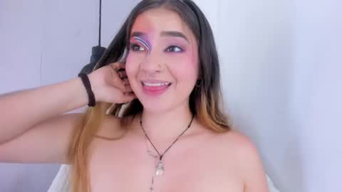 Shanntal  online show from September 2025 08:31:01 PM