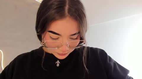 Shanntal  online show from February 2026 07:23:01 PM