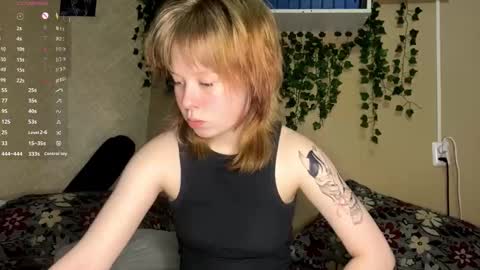 Snapshot of shantaeburleson chatting on November 2025 04:11:02 AM Kristin online show from November 2025 04:11:02 AM